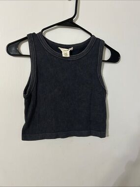 Ribbed Black Tank Top - Women's Cropped Tank